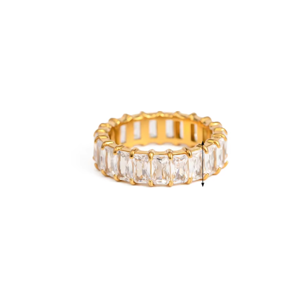 Adela Ring