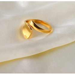 Everly Ring
